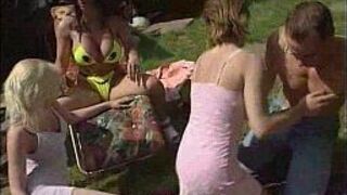 Secret Sex Garden - Laura Jones, Michelle Thorne, Cathy Barry porn video